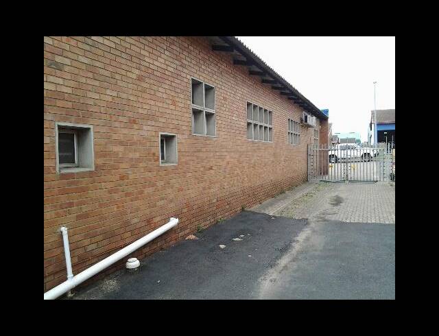 BUSINESS PROPERTY TO RENT IN RICHARDS BAY EXT 7